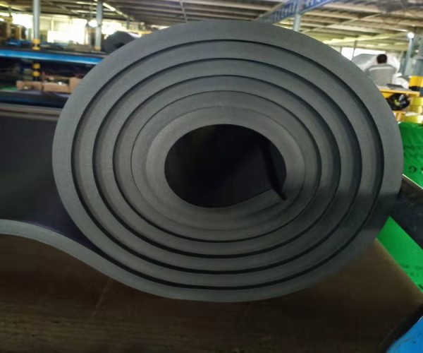 B1級(jí)橡塑保溫板具有良好的耐候性